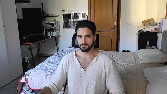 Snapshot of Alexox02 chatting on December 14, 11:16 am Alexox02 online show from December 14, 11:16 am