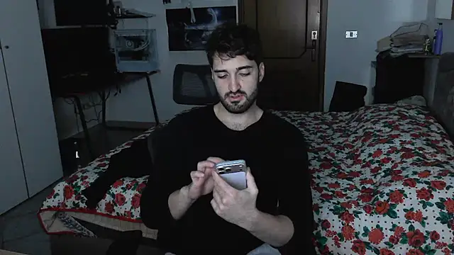 Snapshot of Alexox02 chatting on December 2, 8:54 pm Alexox02 online show from December 2, 8:54 pm