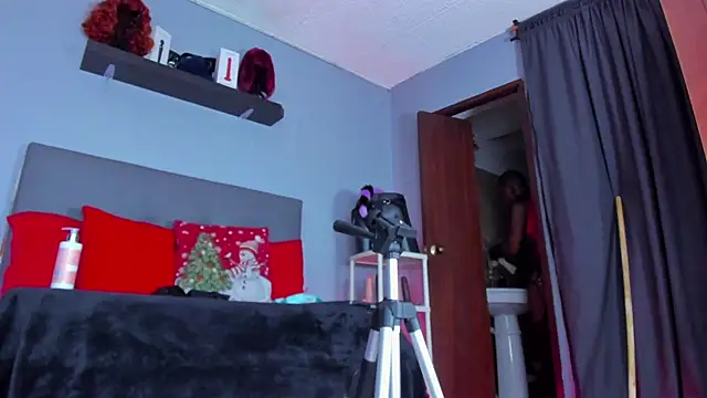 Coco Kiss online show from December 13, 8:04 pm