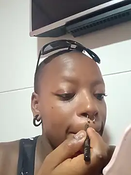 Coco Kiss online show from April 2, 6:36 pm