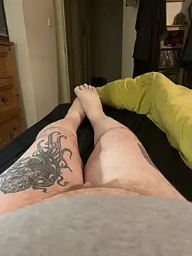  online show from December 3, 9:47 pm