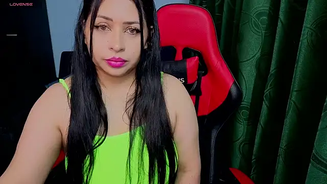 charlotee lovee69 online show from June 18, 12:31 am