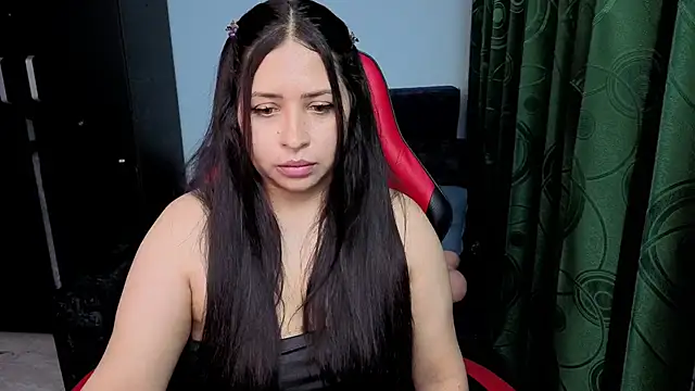 charlotee lovee69 online show from May 9, 11:19 pm