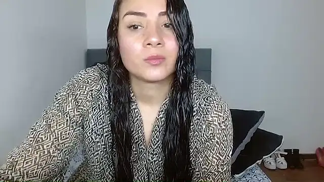 Snapshot of celeste_2023 chatting on January 18, 3:54 am celeste 2023 online show from January 18, 3:54 am