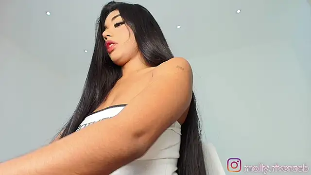 mollyrivera online show from April 5, 12:17 am