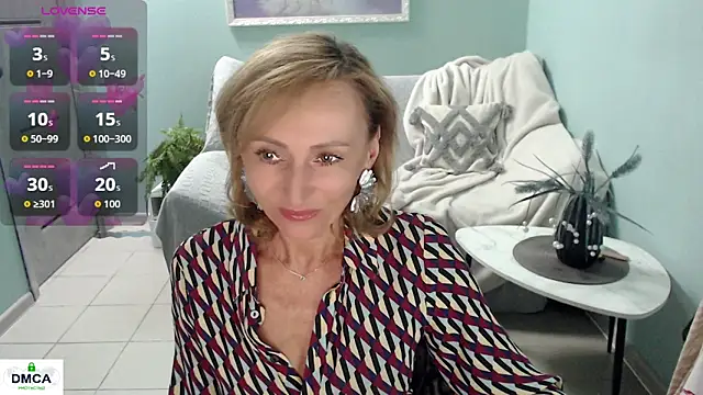 HornyMilf 777 online show from May 25, 6:34 am