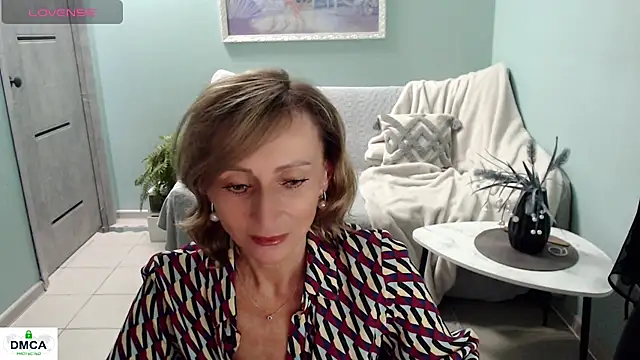 HornyMilf 777 online show from June 17, 8:03 am