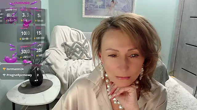 HornyMilf 777 online show from September 28, 6:09 am