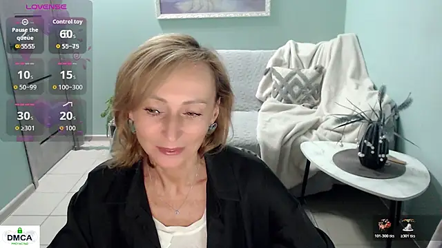 HornyMilf 777 online show from May 28, 7:27 am