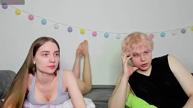 Snapshot of Emily_and_Ilumi chatting on March 10, 2:37 pm Emily and Ilumi online show from March 10, 2:37 pm