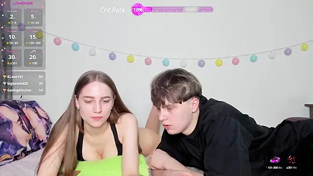 Snapshot of Emily_and_Ilumi chatting on January 27, 5:26 pm Emily and Ilumi online show from January 27, 5:26 pm
