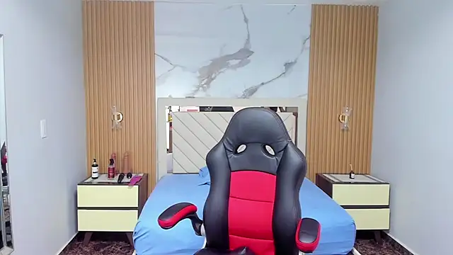 Snapshot of MILEY_JOAS2 chatting on September 22, 8:26 pm MILEY JOAS2 online show from September 22, 8:26 pm