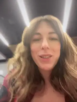 Snapshot of MommmyYummy chatting on February 24, 2:15 pm MommmyYummy online show from February 24, 2:15 pm