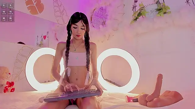 EmmaDuque online show from November 23, 6:51 pm