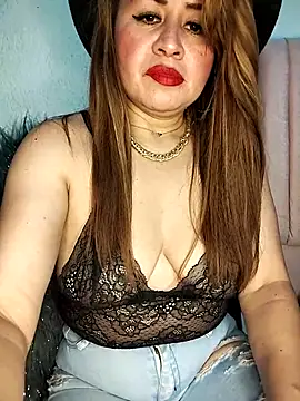 isabellacen online show from February 8, 3:59 am