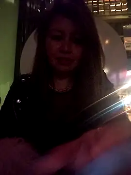Snapshot of isabellacen chatting on March 2, 4:17 am isabellacen online show from March 2, 4:17 am