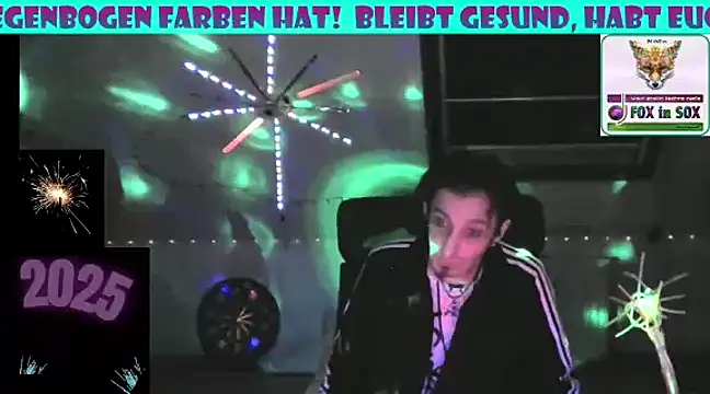 Snapshot of RevilO1180 chatting on January 1, 7:09 am RevilO1180 online show from January 1, 7:09 am