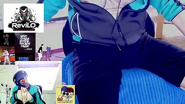 Snapshot of RevilO1180 chatting on March 8, 9:01 am RevilO1180 online show from March 8, 9:01 am