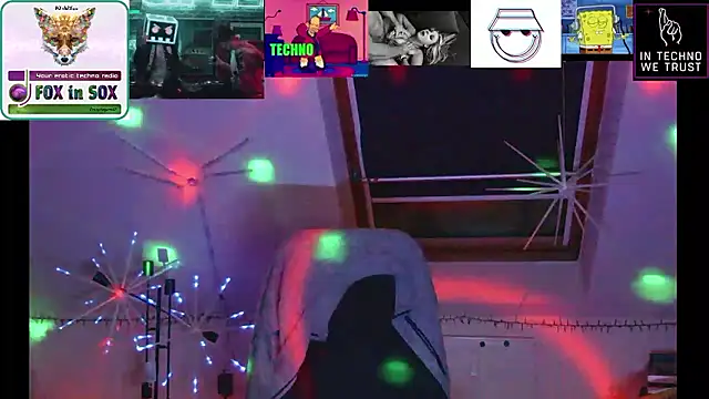 Snapshot of RevilO1180 chatting on January 9, 11:33 pm RevilO1180 online show from January 9, 11:33 pm