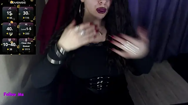 mia-joy online show from March 26, 8:01 am