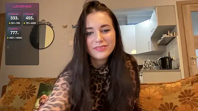 Snapshot of Teylor_Love chatting on December 19, 2:02 pm Teylor Love online show from December 19, 2:02 pm
