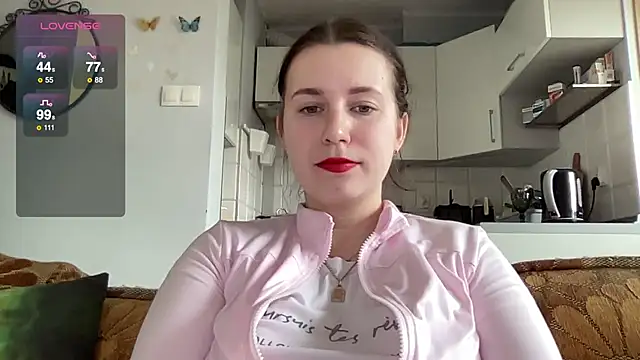 Snapshot of Teylor_Love chatting on February 26, 1:22 pm Teylor Love online show from February 26, 1:22 pm