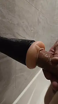 Snapshot of bigdeal698 chatting on November 27, 7:53 am bigdeal698 online show from November 27, 7:53 am