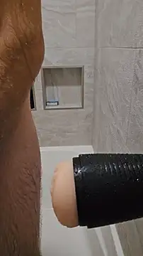 Snapshot of bigdeal698 chatting on November 13, 6:39 am bigdeal698 online show from November 13, 6:39 am