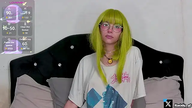 nonawhitemm online show from March 6, 11:00 pm