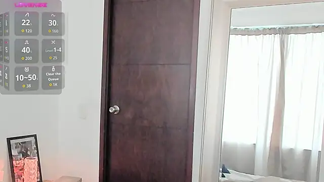 V monse online show from March 10, 4:00 pm