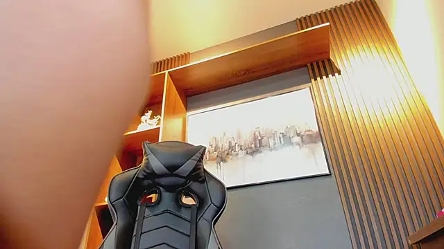 Alahia Rodriguez online show from February 9, 8:18 pm