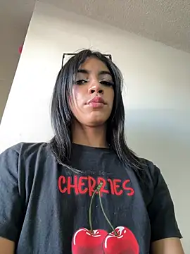 Alahia Rodriguez online show from October 24, 7:13 pm