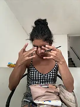 Alahia Rodriguez online show from October 31, 7:43 pm