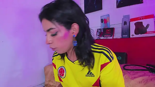 Alahia Rodriguez online show from March 21, 1:56 am