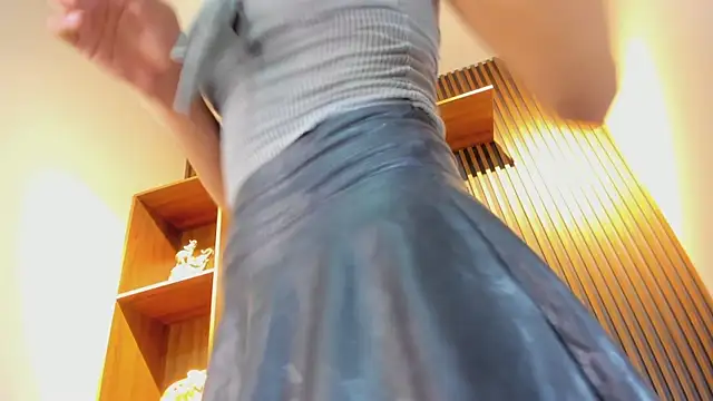 Alahia Rodriguez online show from January 11, 12:56 pm