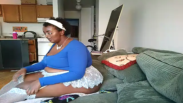 Snapshot of SiminFox chatting on November 28, 2:17 pm SiminFox online show from November 28, 2:17 pm