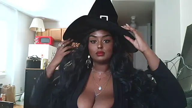 Snapshot of SiminFox chatting on October 29, 5:56 pm SiminFox online show from October 29, 5:56 pm