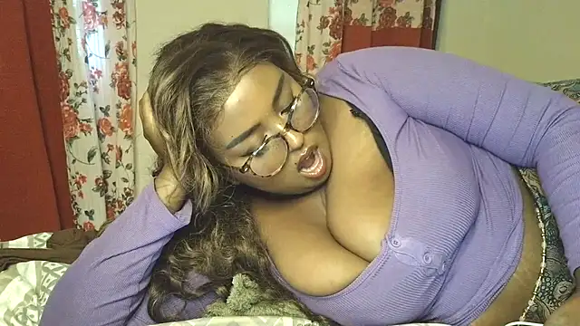 SiminFox online show from April 22, 6:36 pm