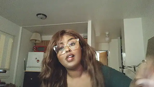 Snapshot of SiminFox chatting on October 24, 11:37 pm SiminFox online show from October 24, 11:37 pm