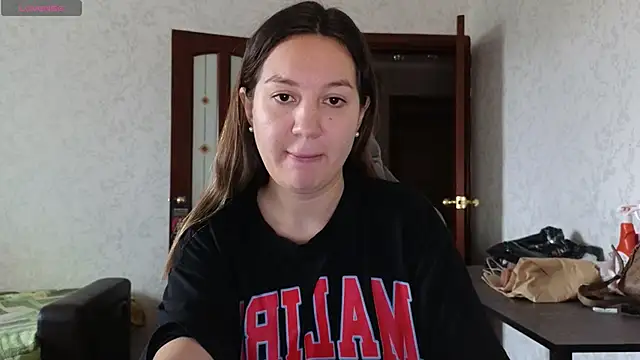 Nelly Fischer online show from April 14, 7:24 am