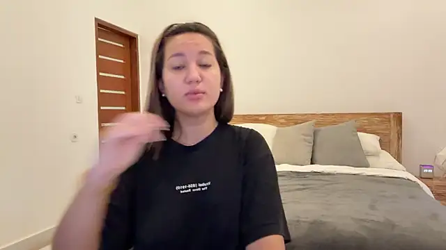 Nelly Fischer online show from September 15, 1:06 am