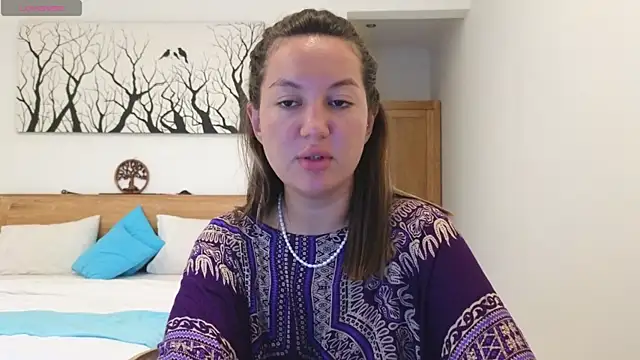 Nelly Fischer online show from November 2, 9:25 am