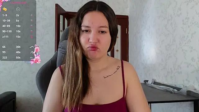 Nelly Fischer online show from June 7, 1:27 pm