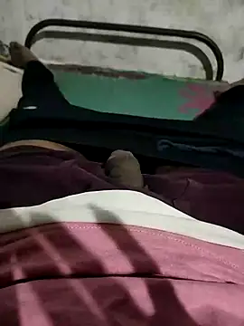 Snapshot of samlord261 chatting on February 16, 6:43 am samlord261 online show from February 16, 6:43 am