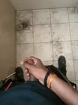 Snapshot of samlord261 chatting on February 8, 7:04 am samlord261 online show from February 8, 7:04 am