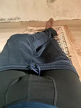 Snapshot of samlord261 chatting on October 22, 7:52 am samlord261 online show from October 22, 7:52 am