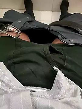 Snapshot of samlord261 chatting on December 23, 10:10 am samlord261 online show from December 23, 10:10 am