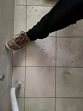 Snapshot of samlord261 chatting on February 11, 10:14 am samlord261 online show from February 11, 10:14 am