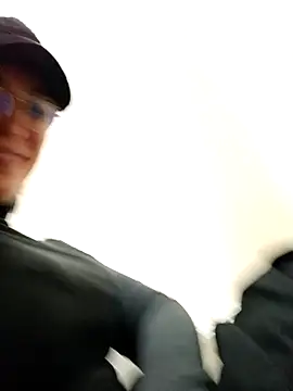 Ulyana72882 online show from January 4, 6:19 pm