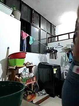 EllisW8 online show from April 14, 11:43 pm